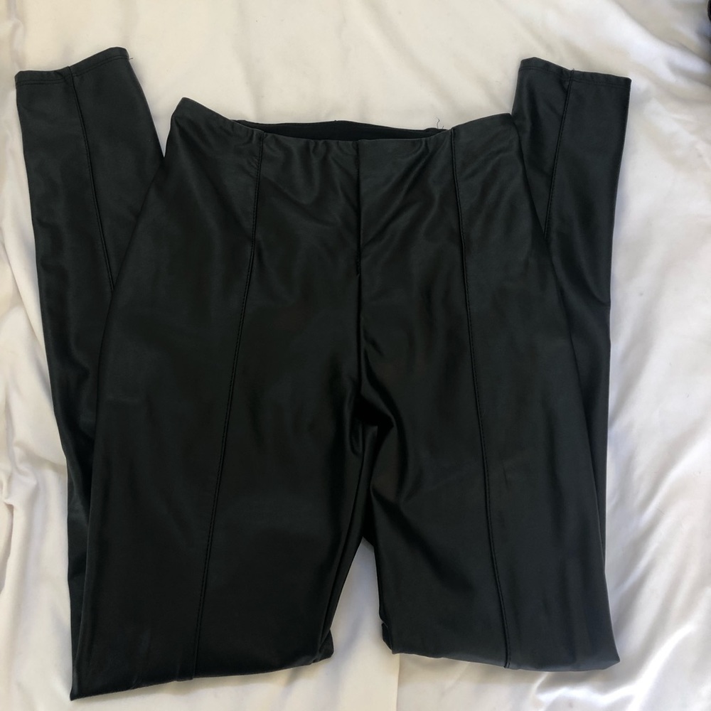 Lyssé pleather leggings